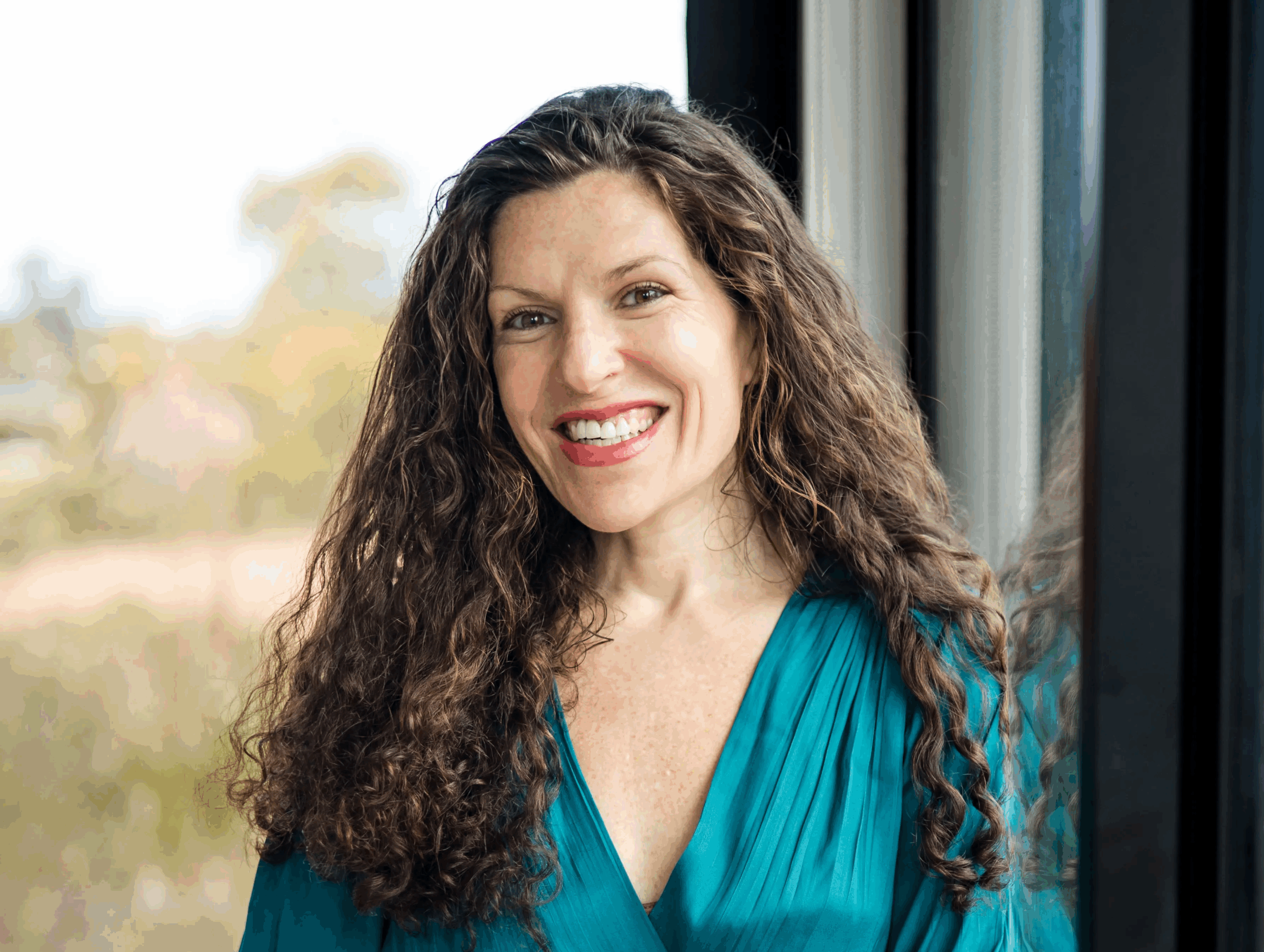 Dr. Christine Schaffner​